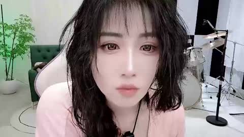 Snapshot of zhen0 chatting on 10/08/25, 03:31 zhen online show from 10/08/25, 03:31