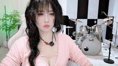 Snapshot of zhen0 chatting on 10/12/25, 07:13 zhen online show from 10/12/25, 07:13