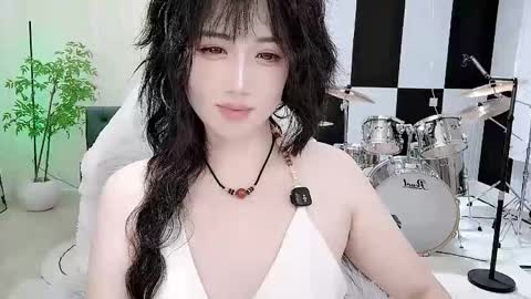 Snapshot of zhen0 chatting on 10/13/25, 03:34 zhen online show from 10/13/25, 03:34