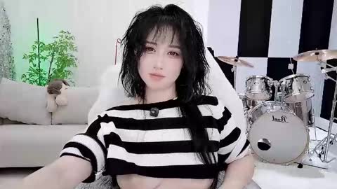 Snapshot of zhen0 chatting on 10/20/25, 02:06 zhen online show from 10/20/25, 02:06