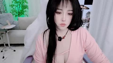 zhen online show from 12/05/25, 10:24