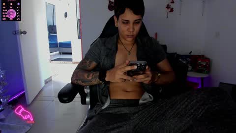 zhoestrong online show from 01/06/25, 03:40