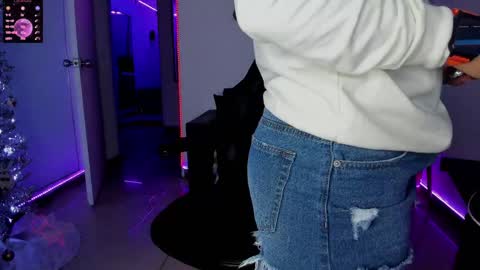 zhoestrong online show from 01/07/25, 01:49