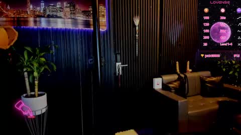 zhoestrong online show from 03/04/25, 03:11