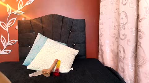 Zia Green online show from 12/20/24, 11:16