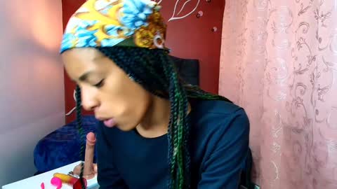 Snapshot of zia_green chatting on 01/16/25, 12:09 Zia Green online show from 01/16/25, 12:09