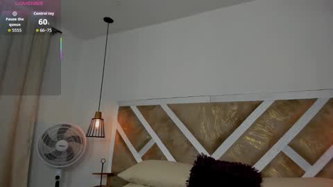 zia online show from 04/10/26, 11:15