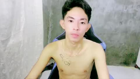 Snapshot of zian_smithx chatting on 04/26/26, 05:21 zian_smithx online show from 04/26/26, 05:21