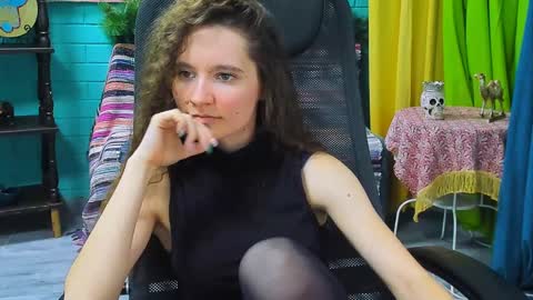 zianichols online show from 01/21/25, 03:32