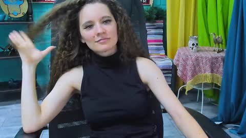 zianichols online show from 01/22/25, 07:13