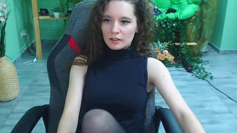 zianichols online show from 01/25/25, 12:59