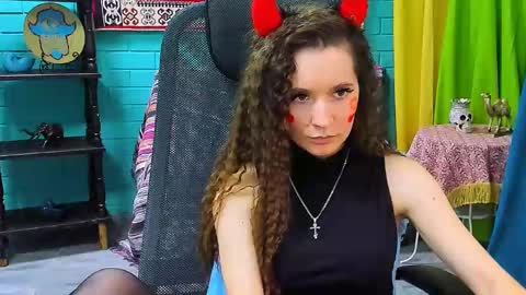 zianichols online show from 02/14/25, 03:36