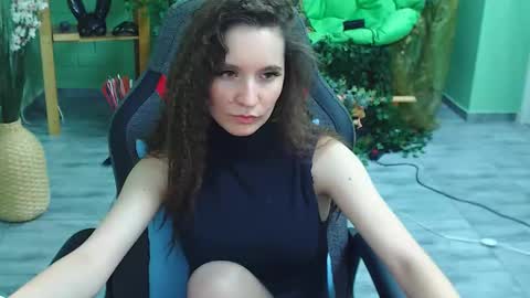 zianichols online show from 02/24/25, 11:41