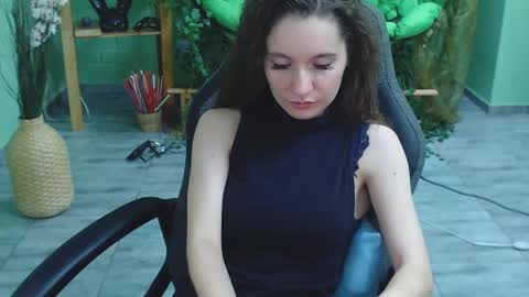 zianichols online show from 02/26/25, 12:16