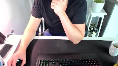 Snapshot of ziemlichflutschig chatting on 12/03/24, 12:27 ziemlichflutschig online show from 12/03/24, 12:27