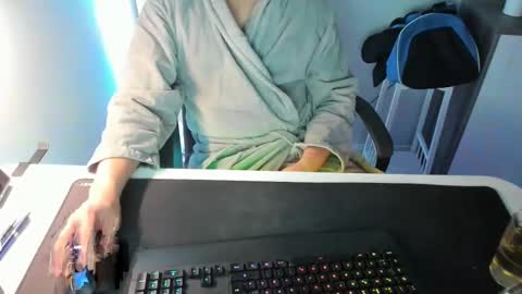 Snapshot of ziemlichflutschig chatting on 01/03/25, 11:44 ziemlichflutschig online show from 01/03/25, 11:44