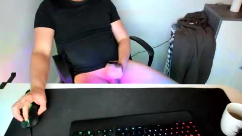 Snapshot of ziemlichflutschig chatting on 01/24/25, 05:32 ziemlichflutschig online show from 01/24/25, 05:32