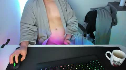 Snapshot of ziemlichflutschig chatting on 01/31/25, 04:36 ziemlichflutschig online show from 01/31/25, 04:36