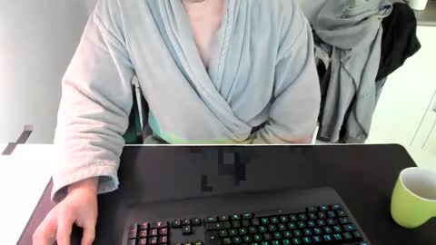 Snapshot of ziemlichflutschig chatting on 02/03/25, 08:24 ziemlichflutschig online show from 02/03/25, 08:24