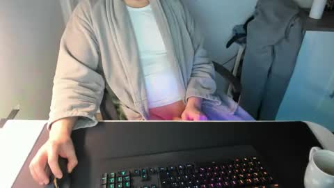 Snapshot of ziemlichflutschig chatting on 02/04/25, 04:37 ziemlichflutschig online show from 02/04/25, 04:37