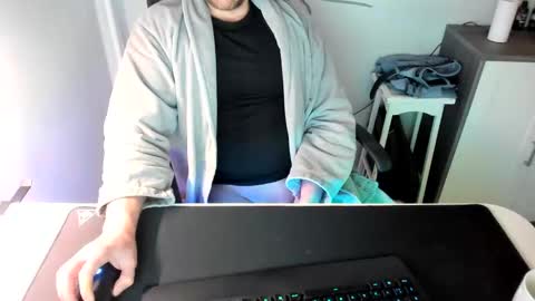 Snapshot of ziemlichflutschig chatting on 02/05/25, 05:09 ziemlichflutschig online show from 02/05/25, 05:09