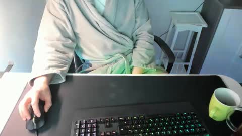 Snapshot of ziemlichflutschig chatting on 02/24/25, 04:27 ziemlichflutschig online show from 02/24/25, 04:27