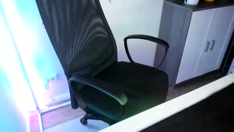 Snapshot of ziemlichflutschig chatting on 11/03/25, 05:31 ziemlichflutschig online show from 11/03/25, 05:31