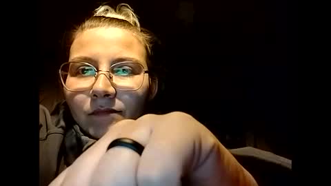 Snapshot of zigggyzaggs chatting on 03/06/25, 09:14 Ziggy online show from 03/06/25, 09:14