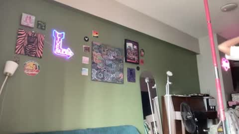 Snapshot of ziggy_rouge chatting on 07/10/26, 12:59 Ziggy ziggy- online show from 07/10/26, 12:59