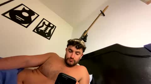 Snapshot of ziir2 chatting on 02/10/25, 09:25 Ziir online show from 02/10/25, 09:25