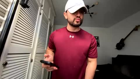 Snapshot of ziir2 chatting on 09/16/25, 01:17 Ziir online show from 09/16/25, 01:17