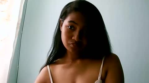 Snapshot of zina479102 chatting on 04/07/26, 05:08 elly online show from 04/07/26, 05:08