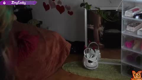 Ziny Cosky online show from 02/22/25, 02:06