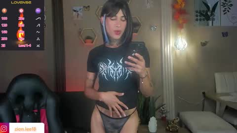 Snapshot of zion__lee chatting on 02/19/26, 11:34 Zion online show from 02/19/26, 11:34