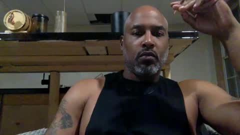 Snapshot of zionlion22 chatting on 09/19/25, 01:29 zionlion22 online show from 09/19/25, 01:29