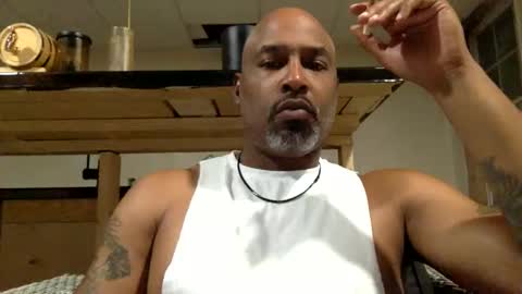 Snapshot of zionlion22 chatting on 09/24/25, 01:42 zionlion22 online show from 09/24/25, 01:42