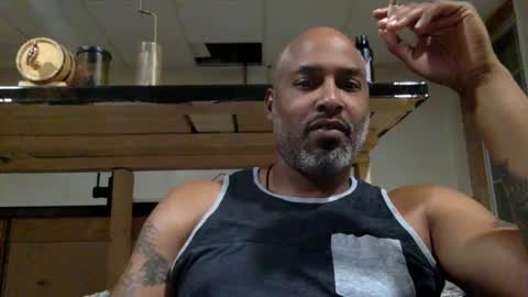 Snapshot of zionlion22 chatting on 10/11/25, 03:50 zionlion22 online show from 10/11/25, 03:50