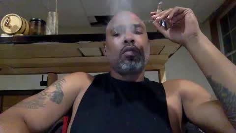 Snapshot of zionlion22 chatting on 10/21/25, 01:39 zionlion22 online show from 10/21/25, 01:39