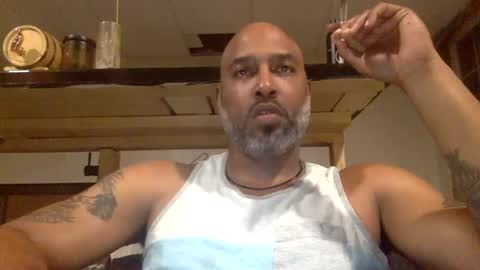 Snapshot of zionlion22 chatting on 11/07/25, 02:33 zionlion22 online show from 11/07/25, 02:33