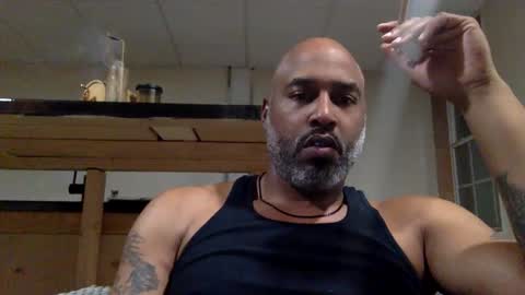 Snapshot of zionlion22 chatting on 12/02/25, 01:11 zionlion22 online show from 12/02/25, 01:11