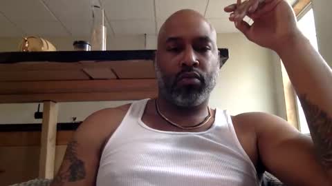 Snapshot of zionlion22 chatting on 12/21/25, 04:14 zionlion22 online show from 12/21/25, 04:14