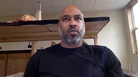 Snapshot of zionlion22 chatting on 02/17/26, 10:27 zionlion22 online show from 02/17/26, 10:27