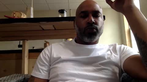 Snapshot of zionlion22 chatting on 02/19/26, 03:52 zionlion22 online show from 02/19/26, 03:52