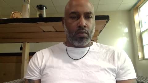 Snapshot of zionlion22 chatting on 04/12/26, 02:00 zionlion22 online show from 04/12/26, 02:00