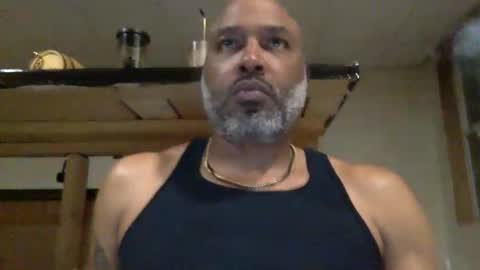 Snapshot of zionlion22 chatting on 04/14/26, 01:33 zionlion22 online show from 04/14/26, 01:33