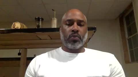 Snapshot of zionlion22 chatting on 04/22/26, 01:41 zionlion22 online show from 04/22/26, 01:41