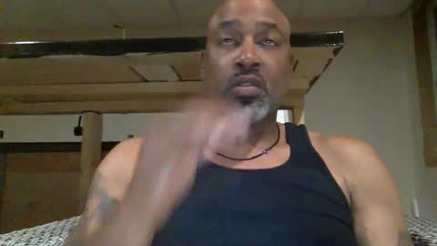 Snapshot of zionlion22 chatting on 05/18/26, 01:45 zionlion22 online show from 05/18/26, 01:45