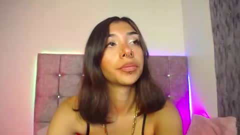 Snapshot of zira_lux chatting on 06/21/26, 03:31 zira_lux online show from 06/21/26, 03:31