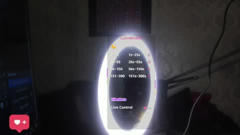 Snapshot of zisary chatting on 04/09/26, 03:17 Zisary online show from 04/09/26, 03:17