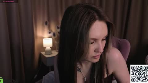 Snapshot of zlata__fox chatting on 05/20/26, 09:26 Zlata Mon Tue Thu Fri Sun Sa GMT 3 0000pm - 0600pm online show from 05/20/26, 09:26